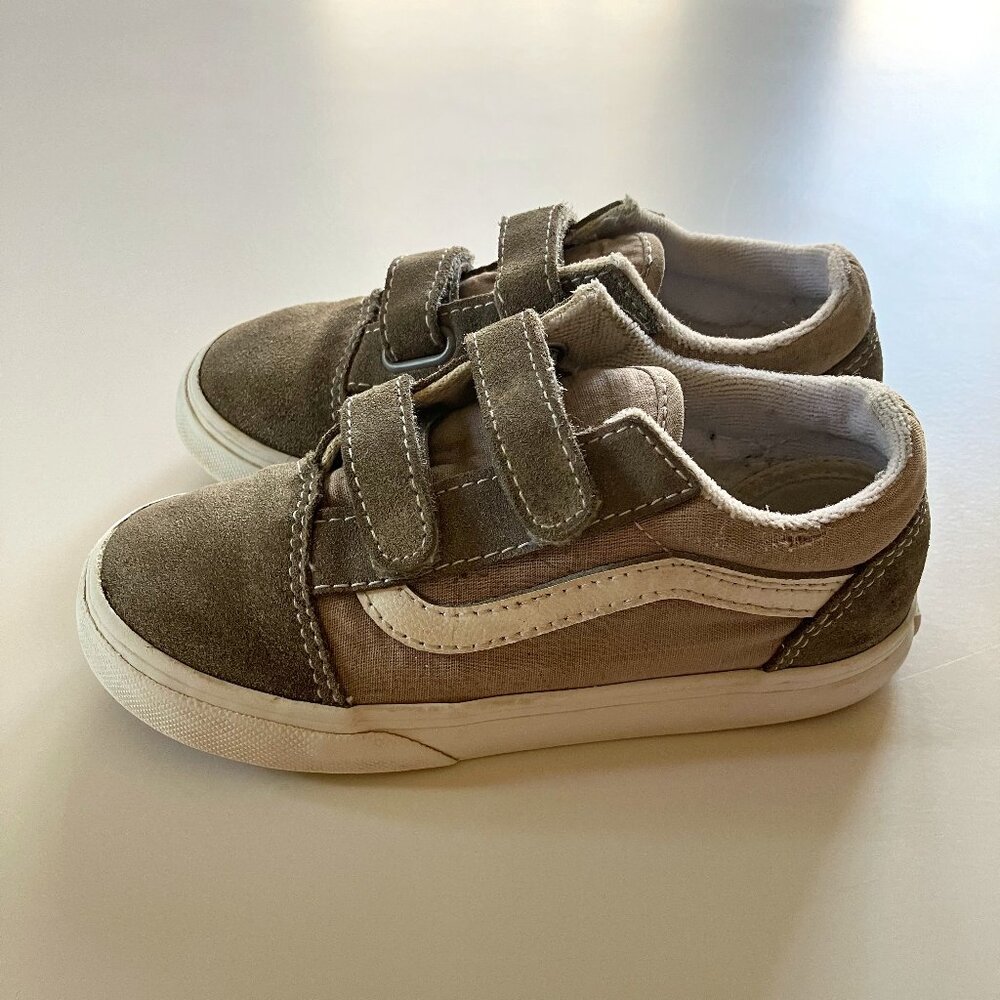 Vans Old Skool V Toddler Sneaker